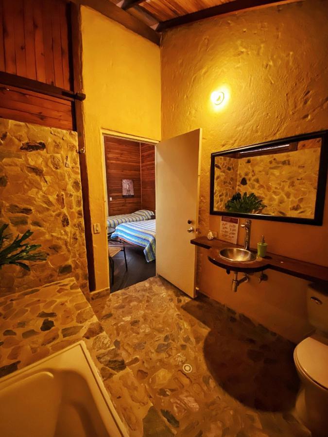Finca Turistica De Alojamiento Rural Avalon 贾丁 外观 照片