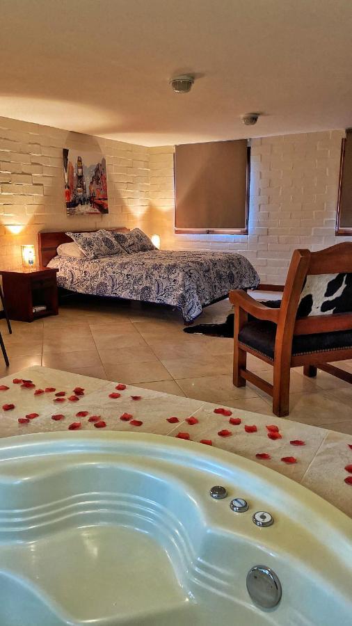 Finca Turistica De Alojamiento Rural Avalon 贾丁 外观 照片