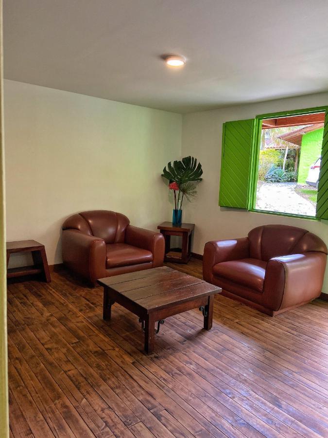 Finca Turistica De Alojamiento Rural Avalon 贾丁 外观 照片