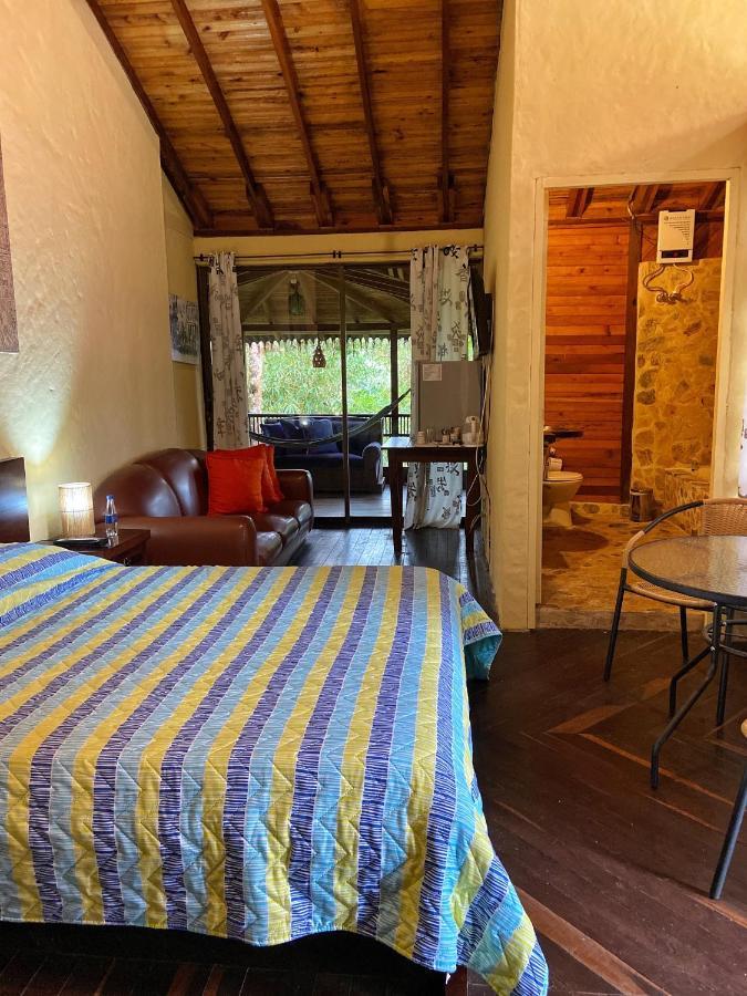 Finca Turistica De Alojamiento Rural Avalon 贾丁 外观 照片