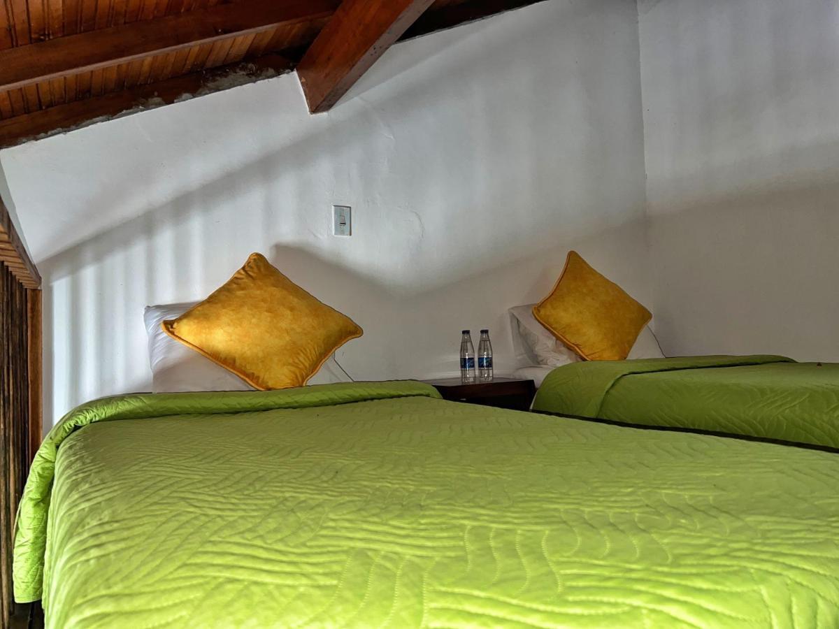 Finca Turistica De Alojamiento Rural Avalon 贾丁 外观 照片