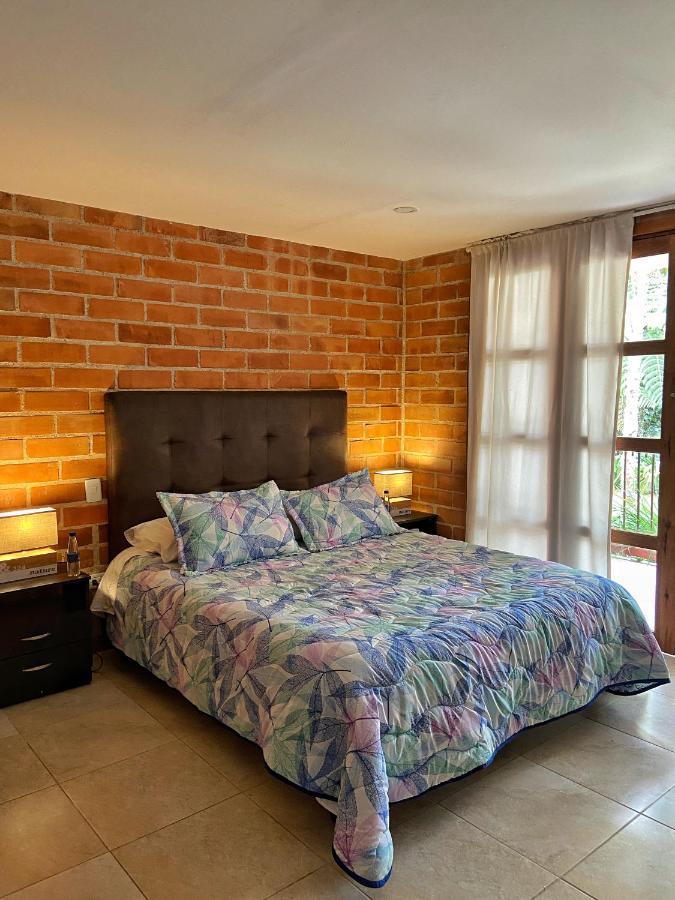 Finca Turistica De Alojamiento Rural Avalon 贾丁 外观 照片